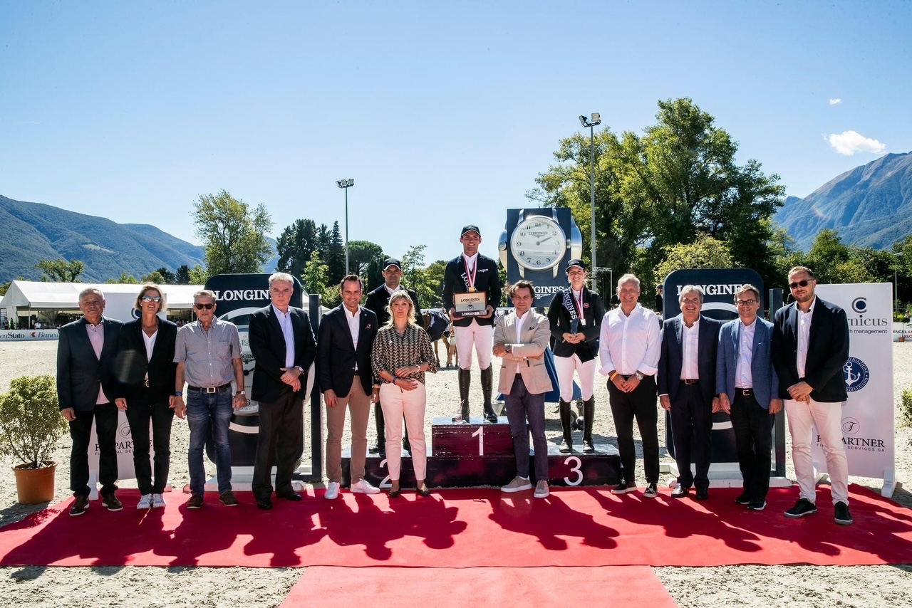 Grand Podium